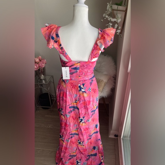 SHEIN NWT PINK FLORAL AND BIRD SPLIT THIGH DRESS - Picture 7 of 8